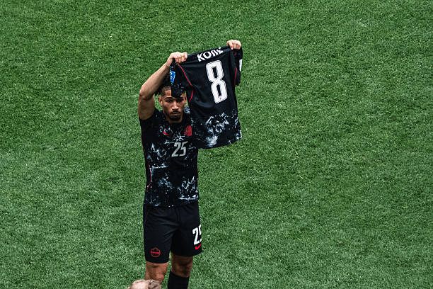 Canada Lose Key Midfielder Ismaël Koné to Serious Leg Injury at World Cup - Image 2